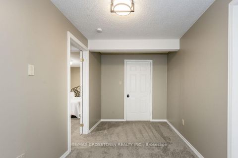 Photo 39 at 1 Bloxham Place, Shore, Barrie