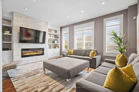 Photo 2 at 28 Mistywood Crescent, Patterson, Vaughan