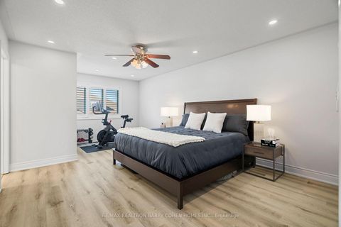 Photo 15 at 28 Mistywood Crescent, Patterson, Vaughan