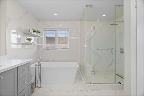 Photo 18 at 28 Mistywood Crescent, Patterson, Vaughan