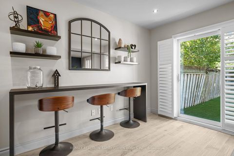 Photo 26 at 28 Mistywood Crescent, Patterson, Vaughan