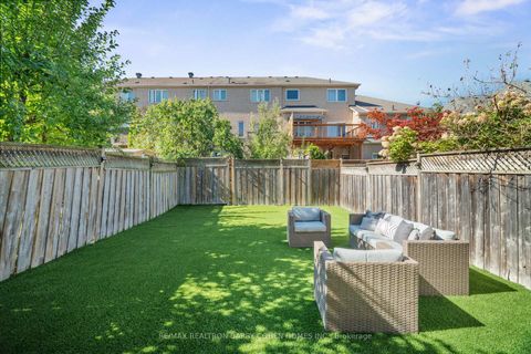 Photo 29 at 28 Mistywood Crescent, Patterson, Vaughan