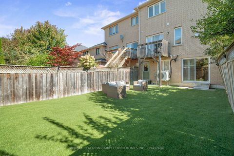 Photo 30 at 28 Mistywood Crescent, Patterson, Vaughan