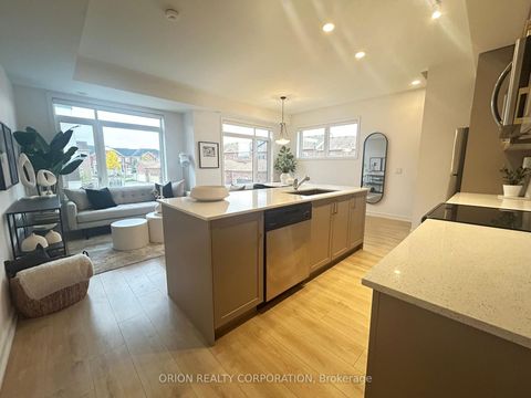 Photo 2 at 336 - 3078 Sixth Line, GO Glenorchy, Oakville