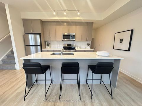 Photo 4 at 336 - 3078 Sixth Line, GO Glenorchy, Oakville