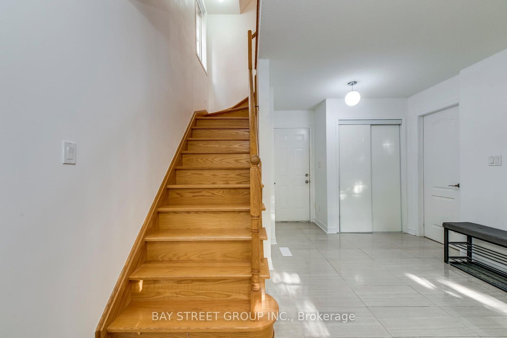 Photo 6 at 34 Stagecoach Circle, Centennial Scarborough, Toronto