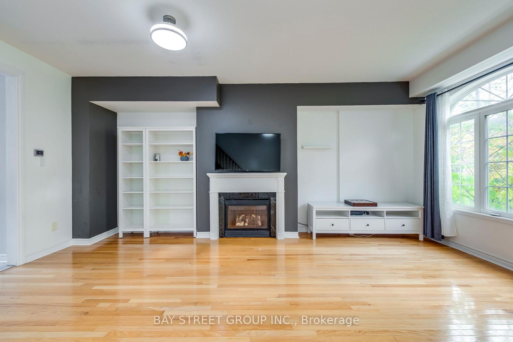 Photo 9 at 34 Stagecoach Circle, Centennial Scarborough, Toronto