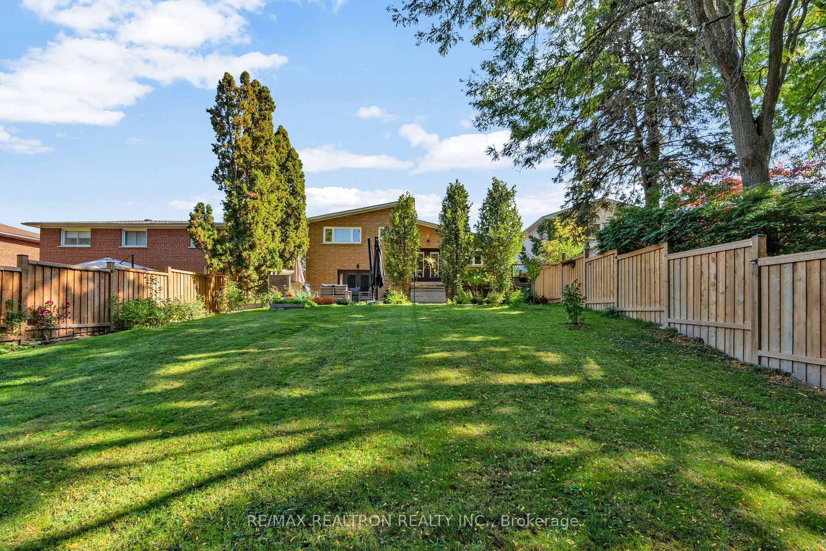 Photo 1 at 105 Rockford Road, Branson, Toronto Photo 1 at 105 Rockford Road, Branson, Toronto
