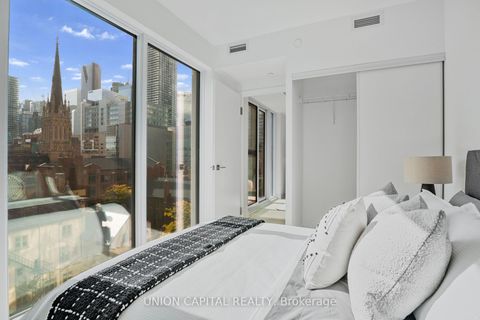 Photo 6 at 711 - 252 Church Street, Yonge Corridor, Toronto Photo 6 at 711 - 252 Church Street, Yonge Corridor, Toronto