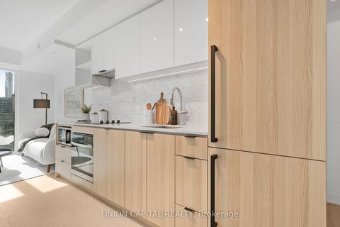 Photo 12 at 711 - 252 Church Street, Yonge Corridor, Toronto