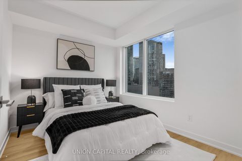 Photo 7 at 1801 - 252 Church Street, Yonge Corridor, Toronto Photo 7 at 1801 - 252 Church Street, Yonge Corridor, Toronto