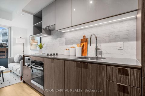 Photo 9 at 1801 - 252 Church Street, Yonge Corridor, Toronto Photo 9 at 1801 - 252 Church Street, Yonge Corridor, Toronto