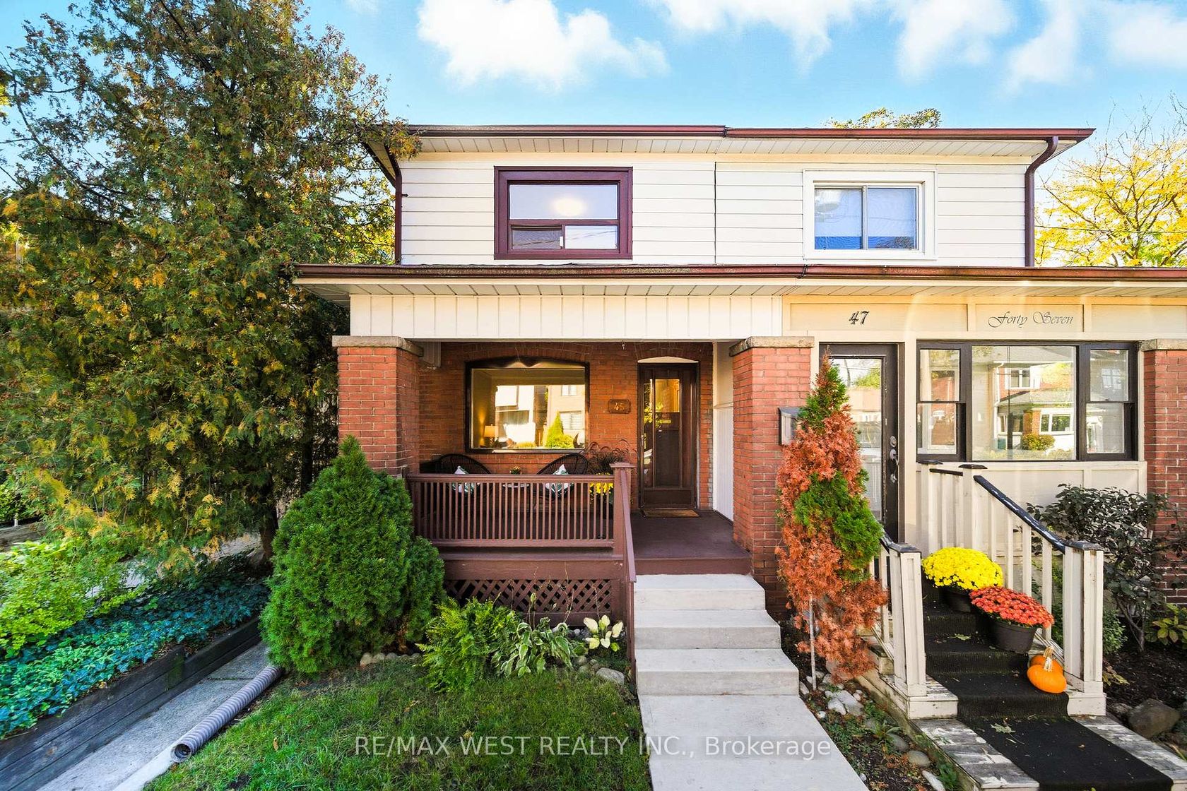 45 Deforest Road, Swansea, Toronto 