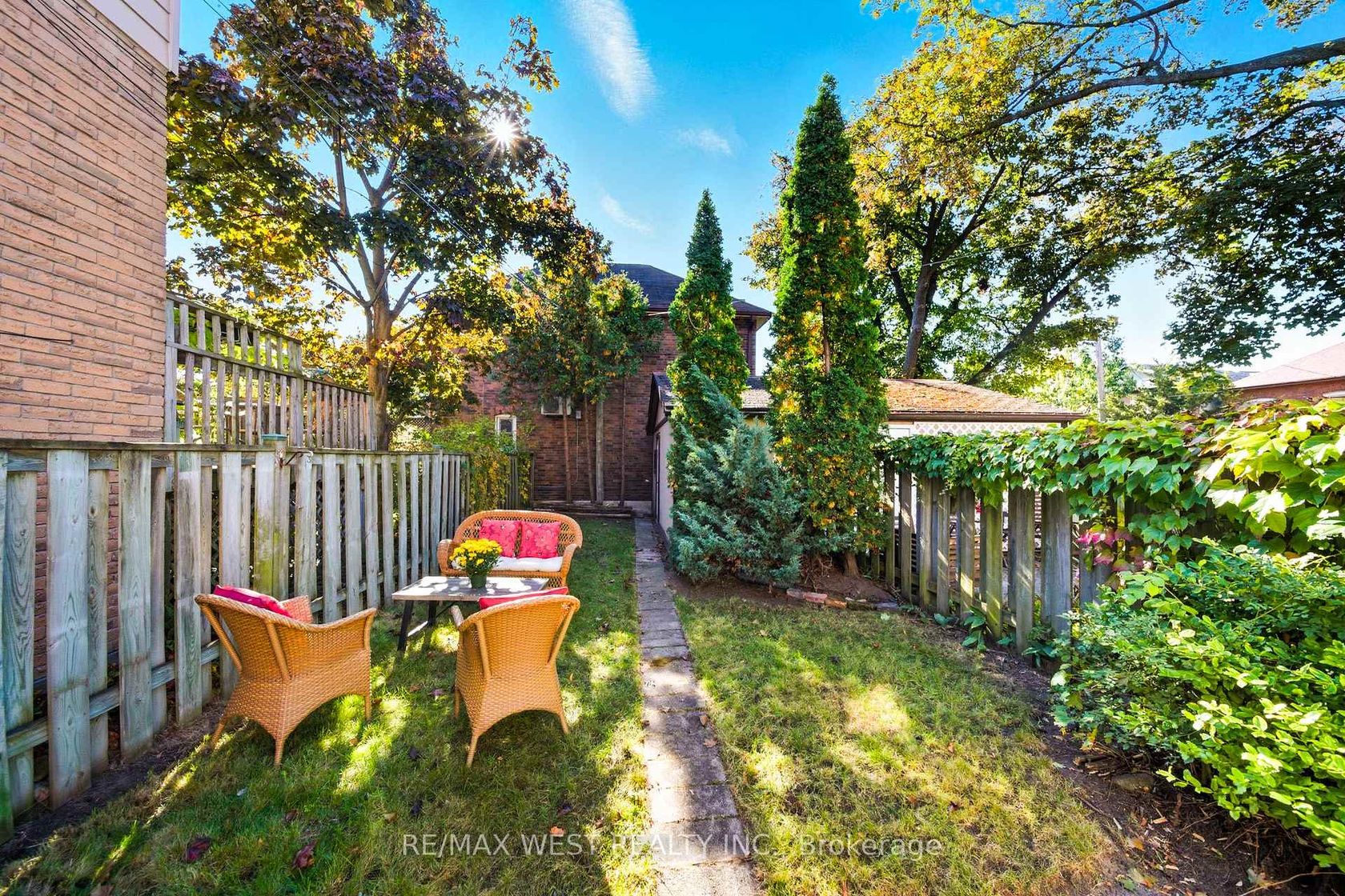 Photo 14 at 45 Deforest Road, Swansea, Toronto Photo 14 at 45 Deforest Road, Swansea, Toronto