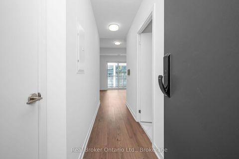 Photo 8 at 819 - 395 Dundas Street, GO Glenorchy, Oakville