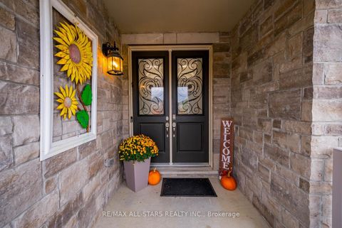 Photo 4 at 19 Kettle Valley Trail, Nobleton, King