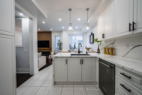 Photo 14 at 19 Kettle Valley Trail, Nobleton, King