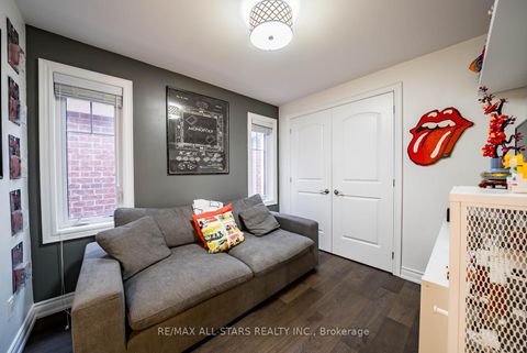 Photo 23 at 19 Kettle Valley Trail, Nobleton, King