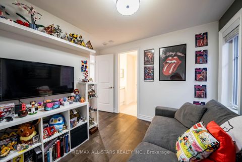 Photo 24 at 19 Kettle Valley Trail, Nobleton, King