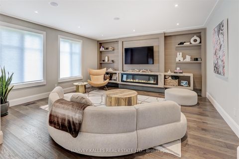 Photo 11 at 366 Galt Avenue, OO Old Oakville, Oakville