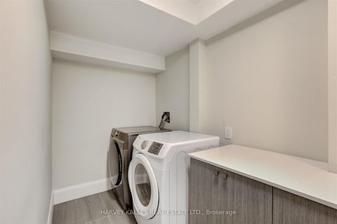 Photo 25 at 366 Galt Avenue, OO Old Oakville, Oakville