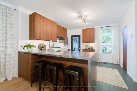 Photo 12 at 4 Riverdale Avenue, North Riverdale, Toronto