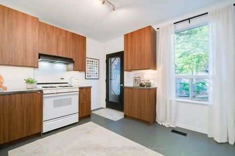 Photo 13 at 4 Riverdale Avenue, North Riverdale, Toronto