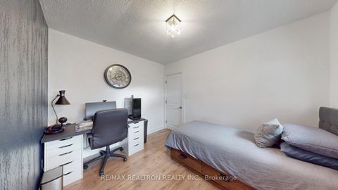 Photo 20 at 316 Penn Avenue, London, Newmarket Photo 20 at 316 Penn Avenue, London, Newmarket