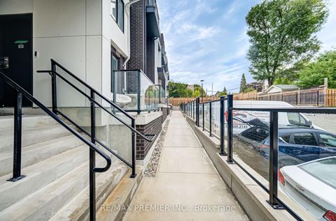Photo 5 at 8 - 1479 O'Connor Drive, Parkview, Toronto
