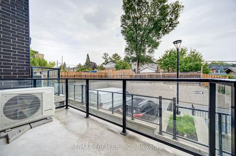 Photo 6 at 8 - 1479 O'Connor Drive, Parkview, Toronto