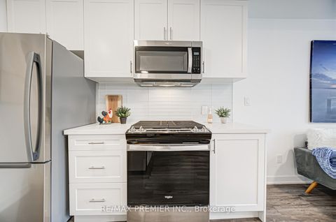 Photo 21 at 8 - 1479 O'Connor Drive, Parkview, Toronto