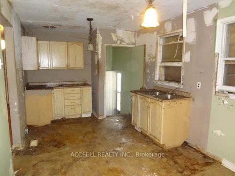 Photo 7 at 141 Harrison Drive, London, Newmarket