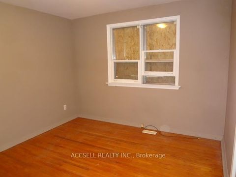 Photo 8 at 141 Harrison Drive, London, Newmarket