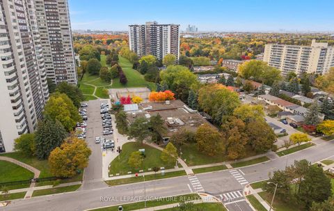 Photo 48 at 240 - 15 Coneflower Crescent, Branson, Toronto