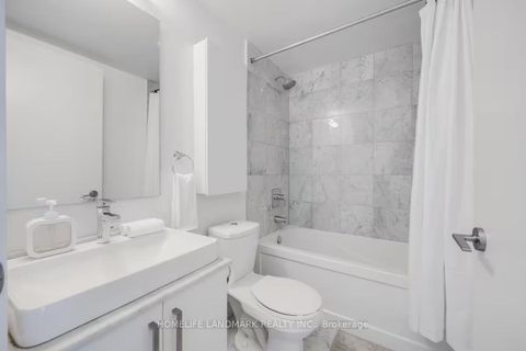 Photo 3 at 3206 - 12 York Street, Waterfront Communities C1, Toronto