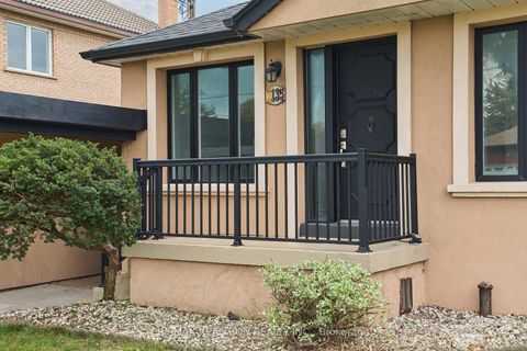 Photo 2 at 135 Regina Avenue, Lawrence, Toronto