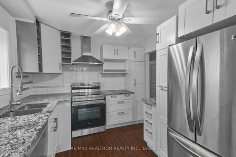 Photo 8 at 135 Regina Avenue, Lawrence, Toronto