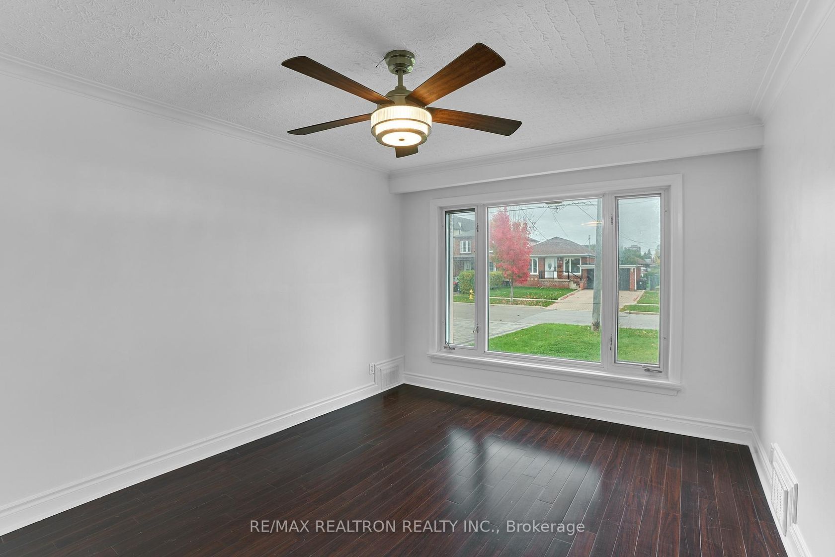 Photo 5 at 135 Regina Avenue, Lawrence, Toronto Photo 5 at 135 Regina Avenue, Lawrence, Toronto