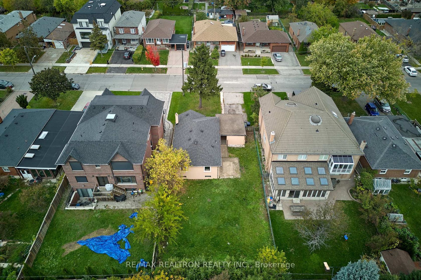 Photo 23 at 135 Regina Avenue, Lawrence, Toronto Photo 23 at 135 Regina Avenue, Lawrence, Toronto