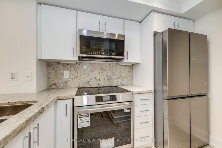 Photo 11 at 531 - 650 Sheppard Avenue E, Bayview Village, Toronto