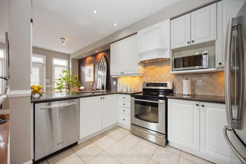 Photo 5 at 45 BRUCE CREEK Drive, Angus Glen, Markham