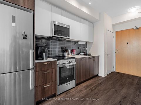 Photo 8 at 528 - 1787 St. Clair Avenue W, Pellam Park, Toronto