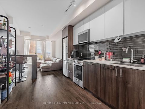 Photo 12 at 528 - 1787 St. Clair Avenue W, Pellam Park, Toronto