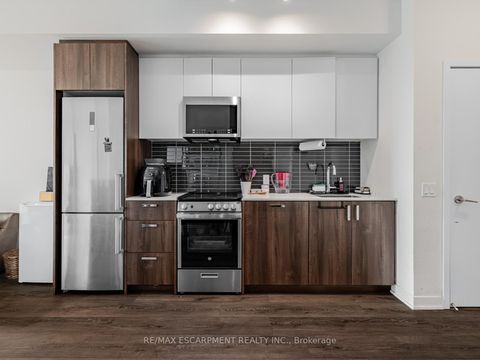 Photo 13 at 528 - 1787 St. Clair Avenue W, Pellam Park, Toronto