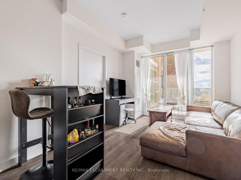 Photo 15 at 528 - 1787 St. Clair Avenue W, Pellam Park, Toronto