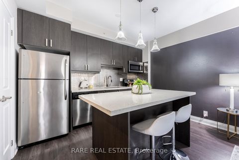 Photo 5 at 118 - 24 WOODSTREAM Boulevard, Vaughan Grove, Vaughan