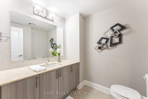 Photo 7 at 118 - 24 WOODSTREAM Boulevard, Vaughan Grove, Vaughan