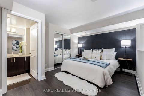 Photo 9 at 118 - 24 WOODSTREAM Boulevard, Vaughan Grove, Vaughan