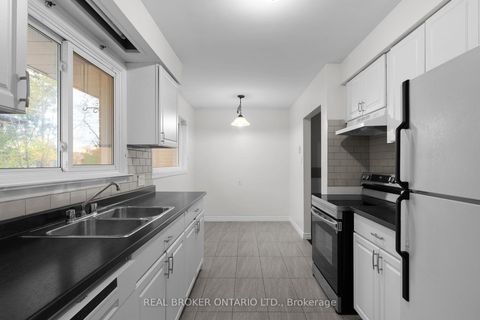 Photo 9 at 65 Ottaway Avenue, Wellington, Barrie Photo 9 at 65 Ottaway Avenue, Wellington, Barrie