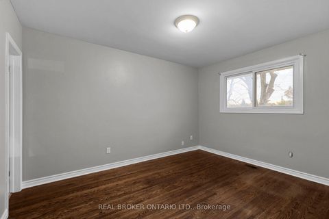 Photo 15 at 65 Ottaway Avenue, Wellington, Barrie Photo 15 at 65 Ottaway Avenue, Wellington, Barrie